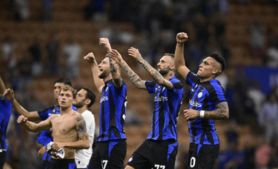 自加盟拜仁以来，奥利塞助攻、成功过人等数据位列德甲第一（加盟拜仁后，奥利塞在助攻和成功过人等指标上领跑德甲）