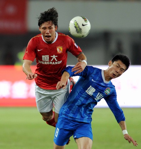 博主：塞尔吉尼奥踢完亚冠将返回巴西，达万已经回巴西治疗（据博主：塞尔吉尼奥亚冠结束后将回巴西，达万已返巴接受治疗）