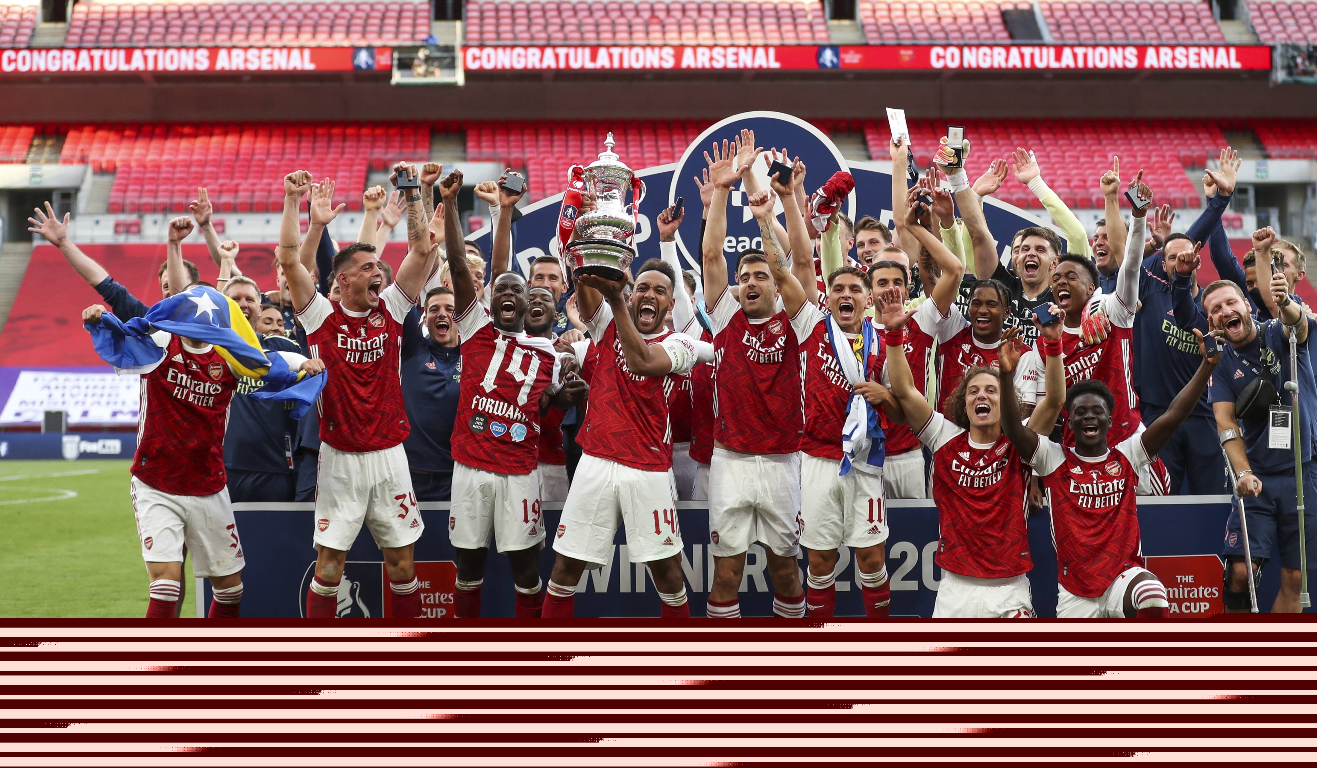 梅西2025年数据：54次出场造74球，随队首夺总冠军