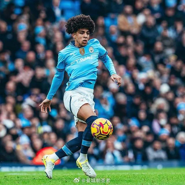 非洲杯半场：杜比贴地斩破门，津巴布韦暂1-0埃及（半场战报：杜比低射破门，津巴布韦暂以1-0领先埃及）