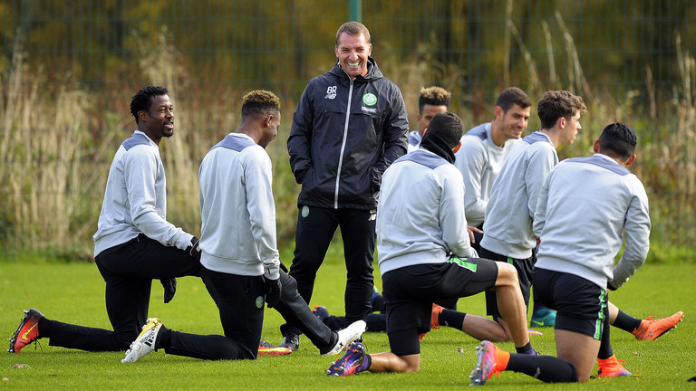 西甲半场：博耶点射破门，阿拉维斯暂1-0皇家社会（西甲半场战报：博耶点球建功，阿拉维斯暂以1-0领先皇家社会）